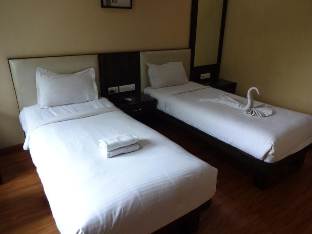 Sheetal International Rain Basera Raipur (Chhattisgarh) Room photo